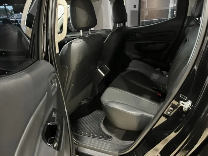 L200 TRITON 2.4 16V Turbo Sport Outdoor GLS CD 4X4
