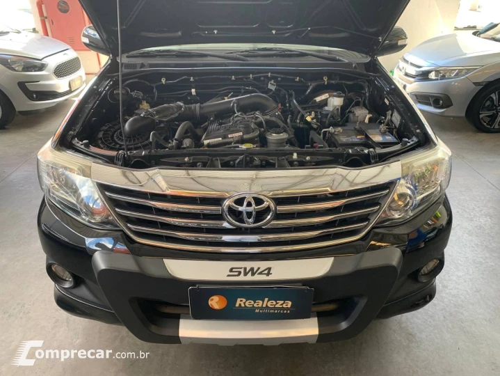Hilux SW4 SR 4x2 2.7/ 2.7 Flex 16V Aut.