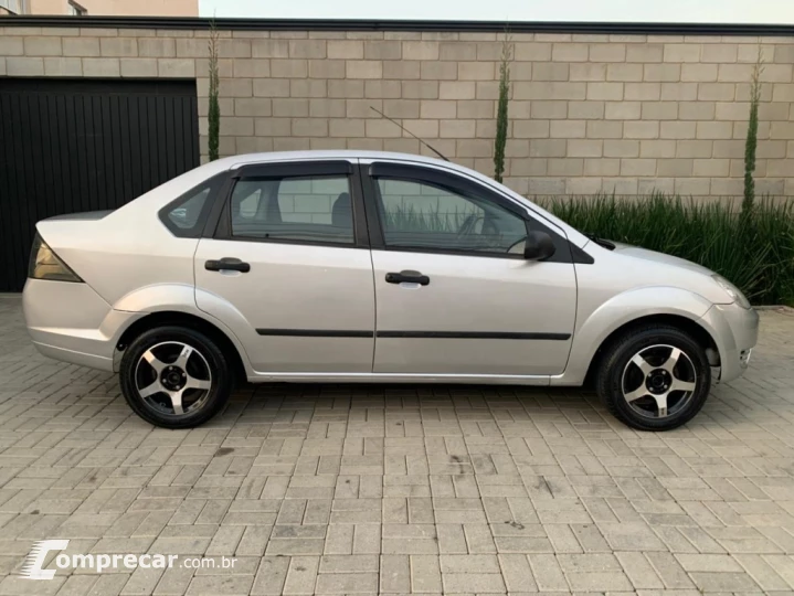FIESTA 1.6 MPI SEDAN 8V FLEX 4P MANUAL