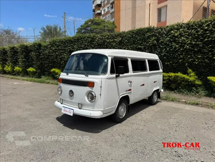 KOMBI 1.6 MI STD Lotação 8V