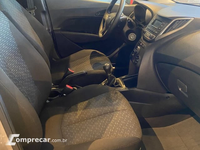 HB20 - 1.0 COMFORT PLUS 12V 4P MANUAL