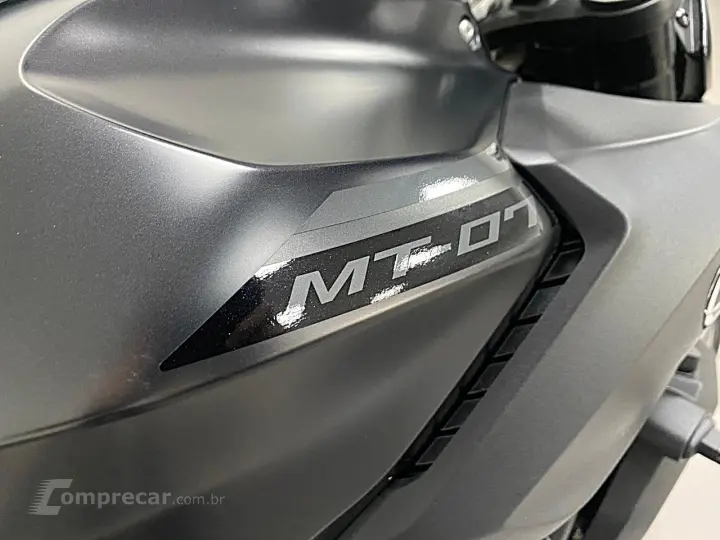 YAMAHA MT-07 CONNECTED ABS