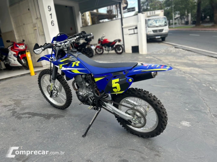Tt-R 230