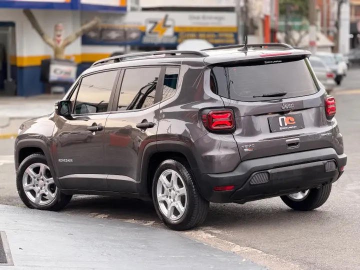 Renegade Sport T270 1.3 TB 4x2 Flex Aut.