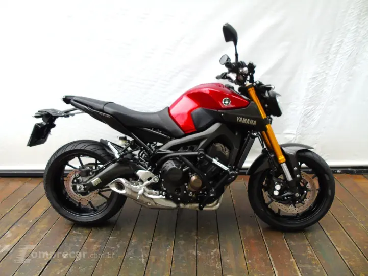 YAMAHA MT-09