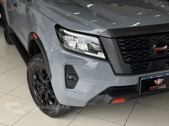 Frontier 2.3 16V PRO4X CABINE DUPLA 4X4 BI-TURBO DIESEL AUTO