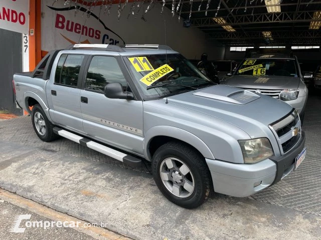 S10 - 2.4 MPFI EXECUTIVE 4X2 CD 8V 4P MANUAL