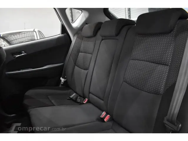 I30 - 2.0 MPFI GLS 16V 4P MANUAL