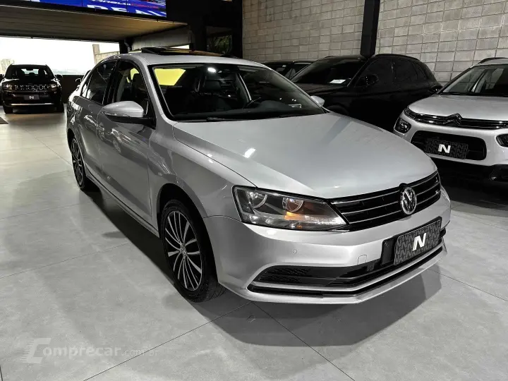 JETTA 2.0 COMFORTLINE FLEX 4P TIPTRONIC