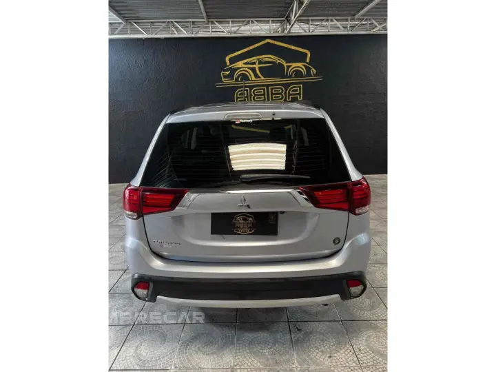 OUTLANDER 2.0 16V GASOLINA 4P AUTOMÁTICO