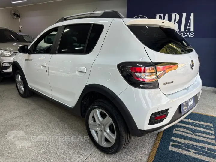SANDERO STEP. Easy R Dyn. Flex 1.6 16V