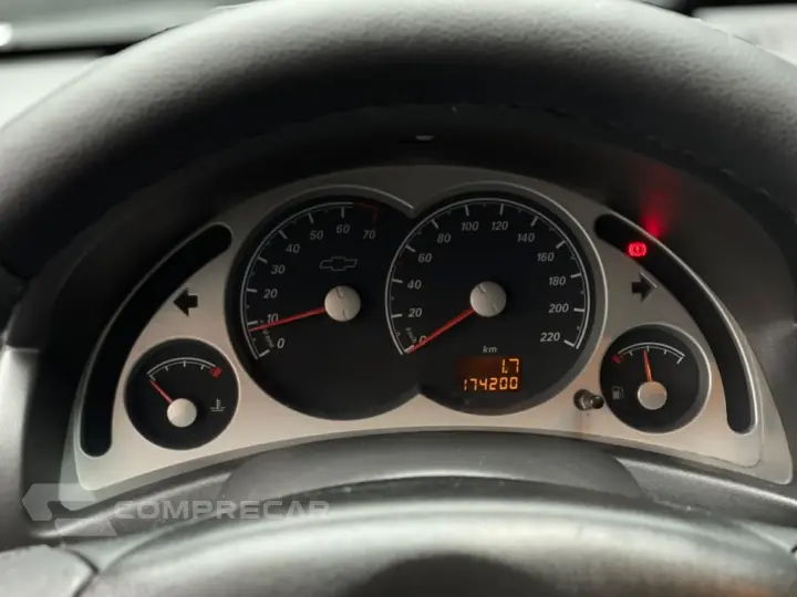 CORSA 1.4 MPFI PREMIUM SEDAN 8V FLEX 4P MANUAL