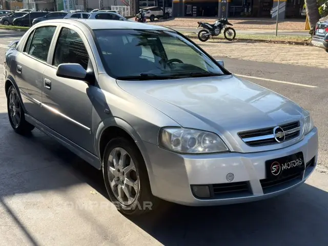 ASTRA HATCH - 2.0 MPFI ADVANTAGE 8V 4P MANUAL