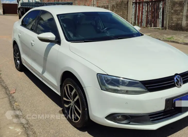 Jetta 2.0 4P FLEX COMFORTLINE TIPTRONIC AUTOMÁTICO