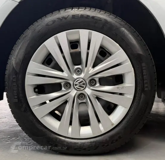 VOYAGE 1.0 12V MPI Totalflex