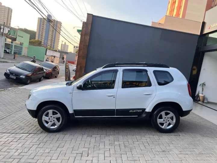 DUSTER Expression 1.6 Hi-Flex 16V Mec.