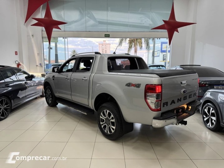 Ranger 3.2 20V CABINE DUPLA 4X4 LIMITED TURBO DIESEL AUTOMÁT