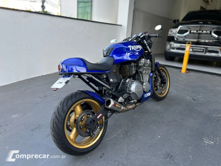 Trophy 1200