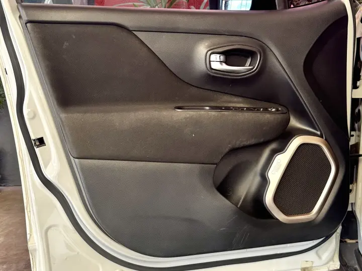 RENEGADE 1.8 16V FLEX SPORT 4P AUTOMÁTICO