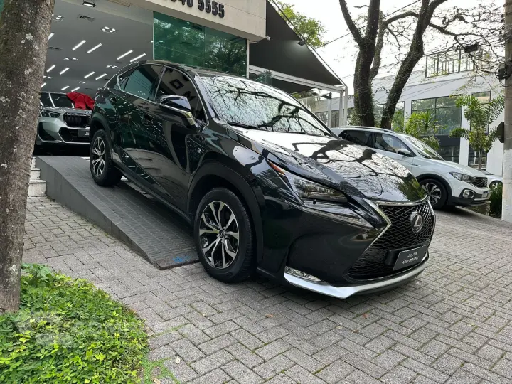 NX 200T 2.0 F-sport 4X4 16V Turbo