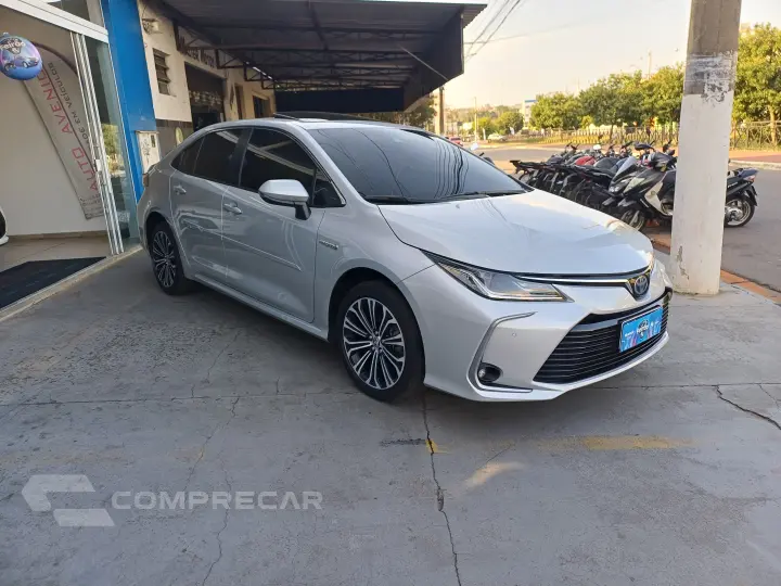 COROLLA 1.8 VVT-I Hybrid Altis Premium