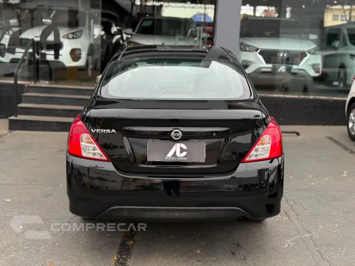 VERSA 1.0 12V FlexStart 4p Mec.
