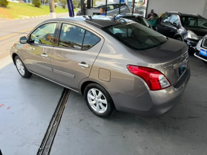 VERSA SL 1.6 16V Flex Fuel 4p Mec.