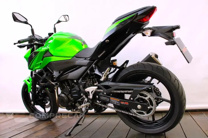 KAWASAKI Z400