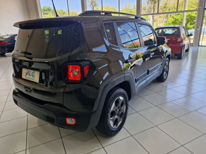 Renegade 1.8 16V 4P FLEX AUTOMÁTICO