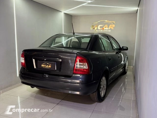 ASTRA SEDAN - 2.0 MPFI EXPRESSION SEDAN 8V 4P MANUAL