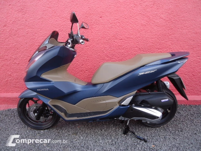 PCX 160 DLX