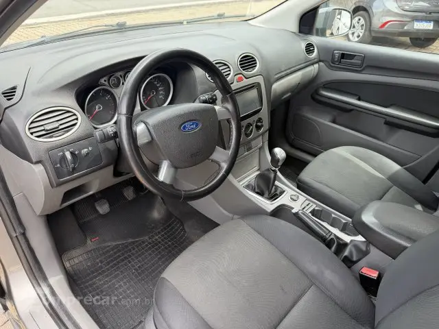 FOCUS HATCH - 1.6 GLX 16V 4P MANUAL