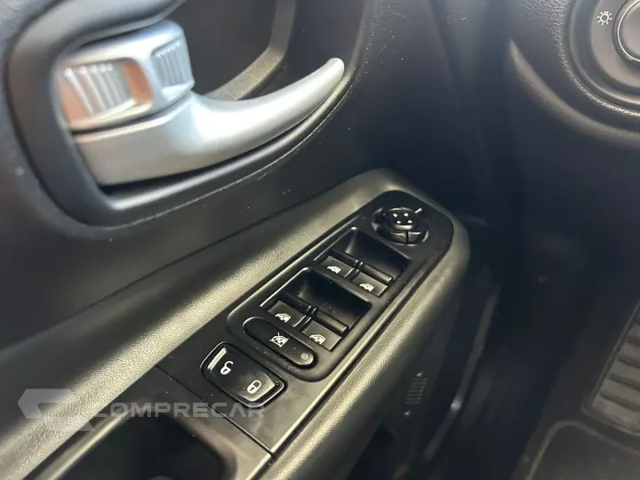 Renegade Long. T270 1.3 TB 4x2 Flex Aut.