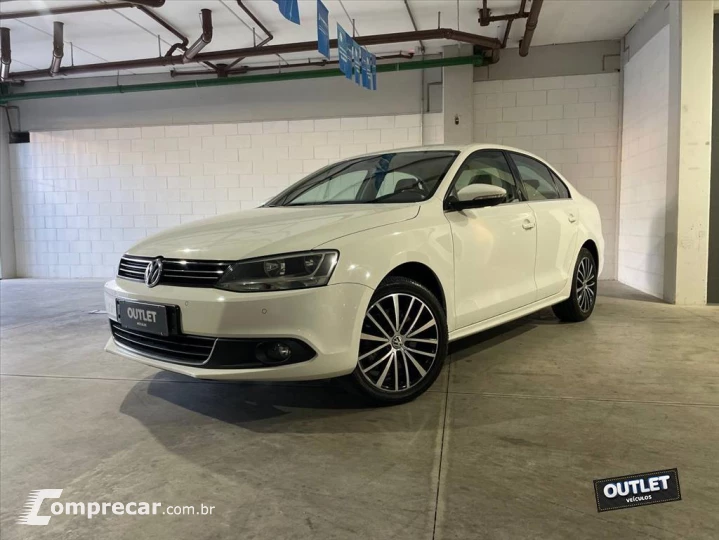 JETTA 2.0 COMFORTLINE FLEX 4P TIPTRONIC