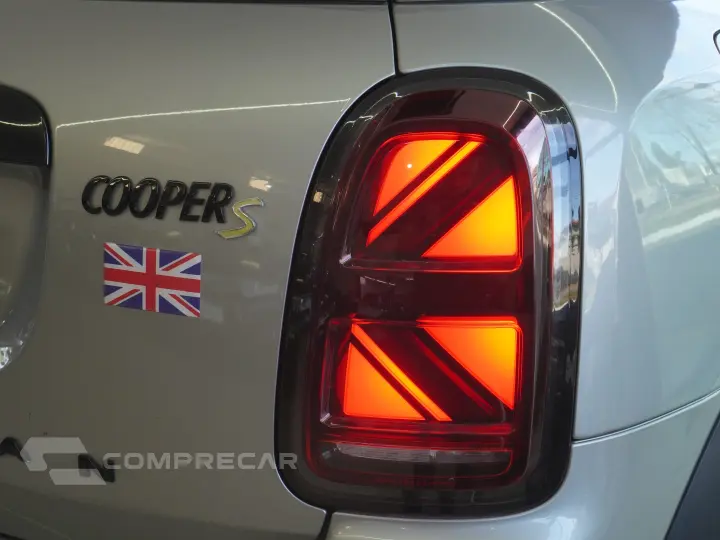 COUNTRYMAN 1.5 12V TWINPOWER TURBO HYBRID COOPER S E EXCLUSI
