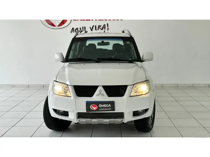 PAJERO TR4 2.0 4X2 16V 140CV FLEX 4P AUTOMÁTICO