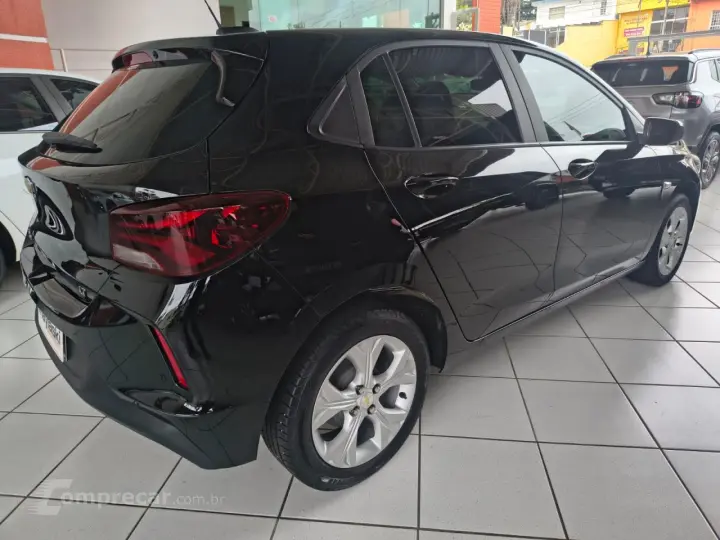 Onix Hatch 1.0 4P FLEX LT