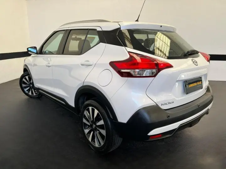 KICKS SV CVT 1.6 16V FLEX 5P AUT