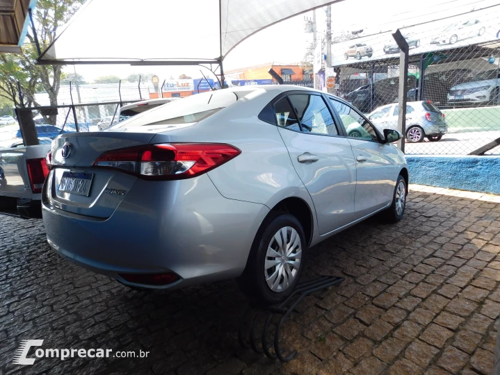 YARIS 1.5 16V Sedan XL Live
