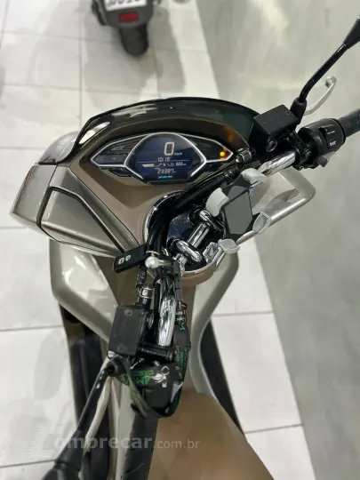 PCX DLX ABS
