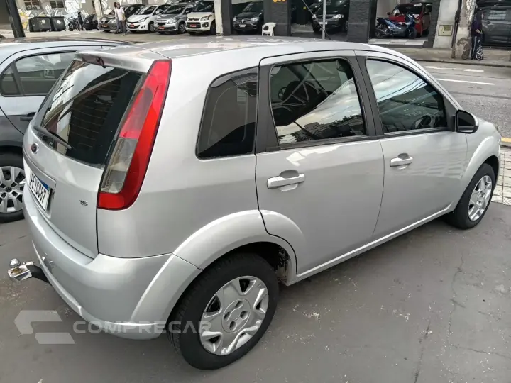 FIESTA 1.6 MPI Class Hatch 8V