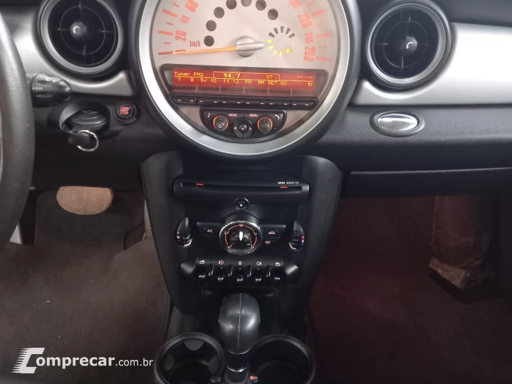 One 1.6 16V Gasolina 2P Automático