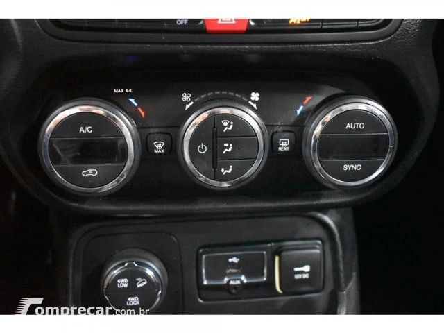 RENEGADE - 2.0 16V TURBO LONGITUDE 4P 4X4 AUTOMÁTICO
