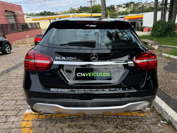 GLA 200 Advance 1.6/1.6 TB 16V Flex Aut.