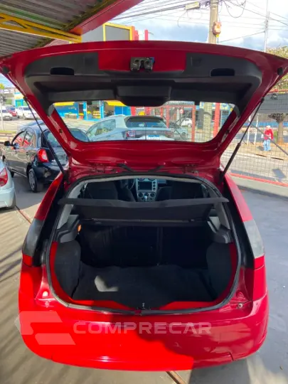 FIESTA 1.6 MPI Class Hatch 8V