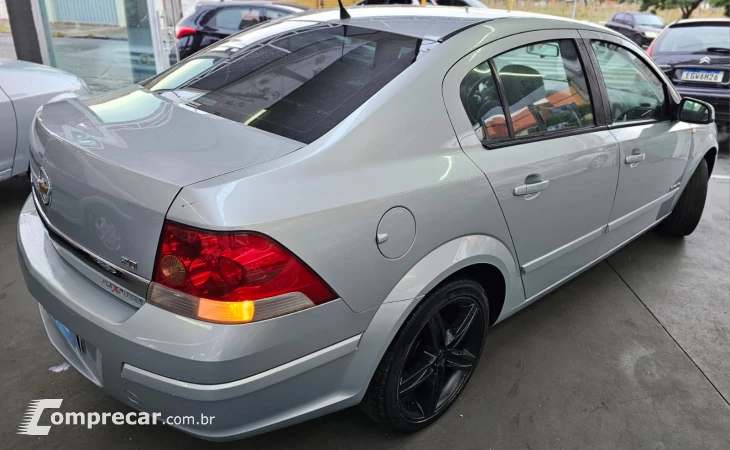 VECTRA 2.0 MPFI Elegance 8V