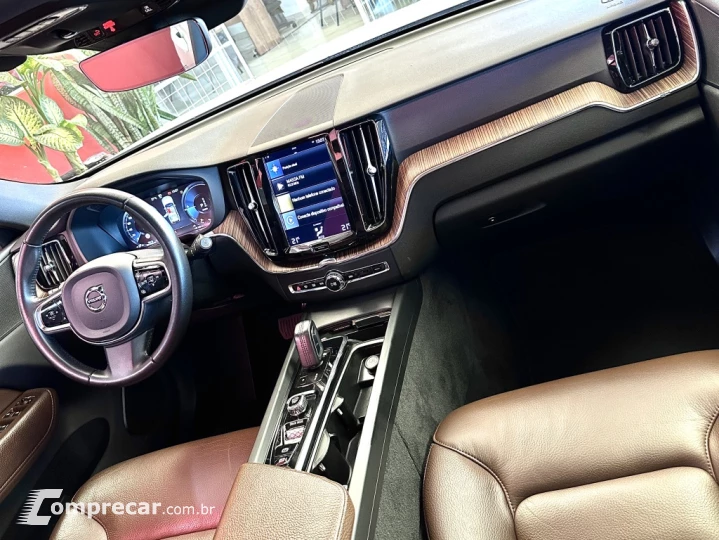 XC60 2.0 T8 HYBRID MOMENTUM AWD GEARTRONIC