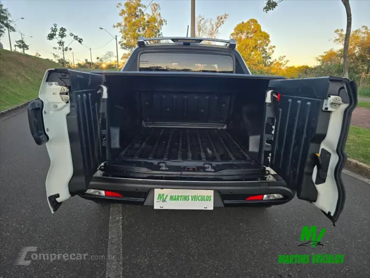 TORO 2.0 16V TURBO DIESEL VOLCANO 4WD AT9