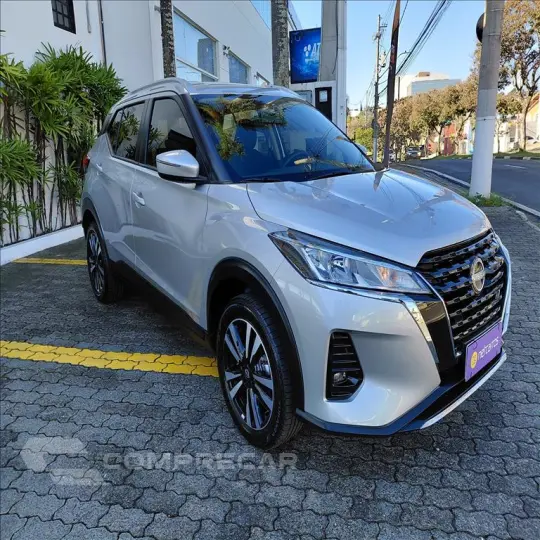 KICKS PLAY 1.6 16V FLEXSTART SENSE XTRONIC