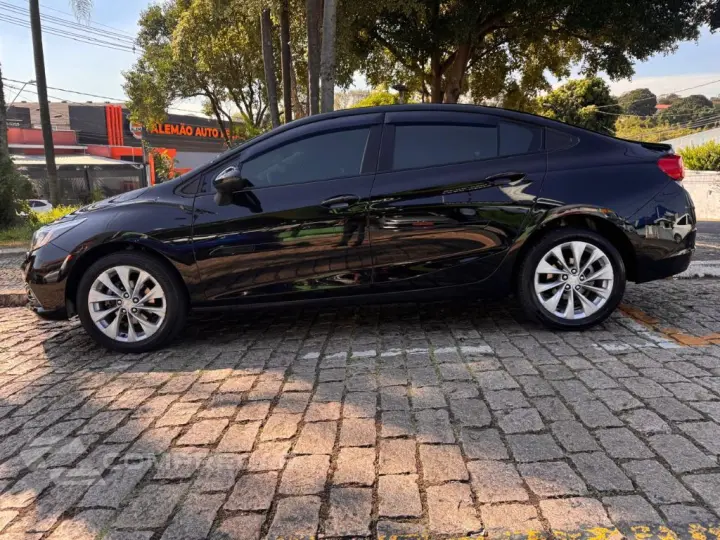 CRUZE Sport LT 1.4 16V TB Flex 5p Aut.